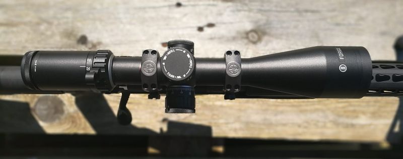 BUSHNELL FORGE 4,5-27x50 Deploy MIL FFP Vista Cenital
